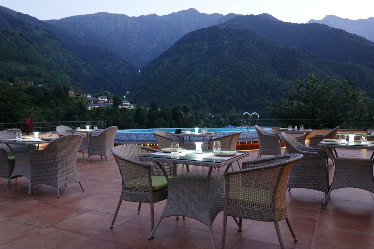 Araiya Palampur Hotel ภายนอก รูปภาพ